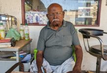 மதுரையைச் சேர்ந்த அப்பள வியாபாரி ஒருவர், மாநகராட்சி பள்ளிகளுக்கான கட்டிடங்களை கட்டித் தர ரூ.1.81 கோடியை நன்கொடையாக அளித்துள்ளார்.