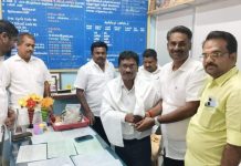 புதுக்கோட்டை தெற்கு மாவட்ட திமுக மாணவரணி சார்பில் நீட் தேர்வை ரத்து செய்யக் கோரி கையெழுத்து இயக்கம் நடைபெற்றது..