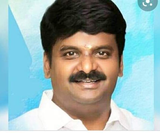 அரசு மருத்துவக் கல்லூரிகளின் முதுநிலைப் படிப்புகளுக்கான மாணவர் சேர்க்கையில் அரசு மருத்துவர்களுக்கு வழங்கப்பட்டு வந்த 50 சதவீத இடஒதுக்கீடு, 15 வகையான மேற்படிப்புகளுக்கு நடப்பாண்டில் ரத்து செய்யப்படுவதாக தமிழக அரசு அறிவித்திருப்பது குறித்து முன்னாள் சுகாதாரத்துறை அமைச்சர் விஜயபாஸ்கர் வேதனை!