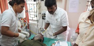 விராலிமலை அருகே நடந்த விபத்தில் சிக்கிய தொழிலாளிகளை மீட்டு முதலுதவி செய்த முன்னாள் அமைச்சர் டாக்டர்.சி.விஜயபாஸ்கர்!