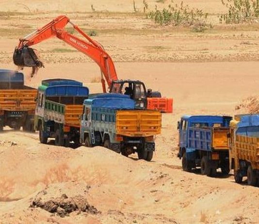 மதுரைக்கு மல்லிகைப்பூ, மணப்பாறைக்கு முறுக்கு, திருநெல்வேலிக்கு அல்வா என்பது போல புதுக்கோட்டைக்கு மணல் கொள்ளையா? துணை போகும் அரசு அதிகாரிகள்!