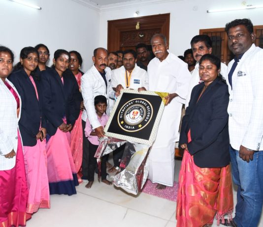 ஒலிம்பியன்ஸ் குளோபல் ரெக்கார்ட் லோகோவை முதல்வர் என். ரங்கசாமி அறிமுகப்படுத்தினார்
