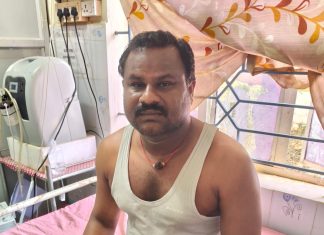 அன்னவாசல் அருகே உள்ள குடுமியான் மலையில் பாஜகவினர் ஒருவரை ஒருவர் தாக்கிக்கொண்ட சம்பவம் பெரும் பரபரப்பை ஏற்படுத்தியுள்ளது. இதில் காயமடைந்த ஒருவர் அன்னவாசல் அரசு ஆஸ்பத்திரியிலும் மற்றொரு நிர்வாகி புதுக்கோட்டை அரசு மருத்துவக் கல்லூரி ஆஸ்பத்திரிலும் அனுமதிக்கப்பட்டு சிகிச்சை பெற்று வருகின்றனர்!