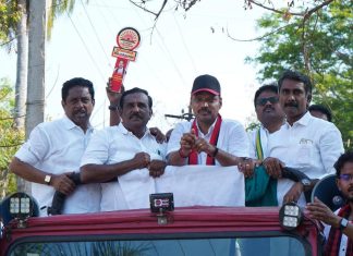 தீவிர வாக்கு சேகரிப்பில் புதுக்கோட்டை சட்டமன்ற தொகுதி திமுக வேட்பாளர் டாக்டர் வை. முத்துராஜா! பெரும் பொதுமக்கள் ஆதரவு!