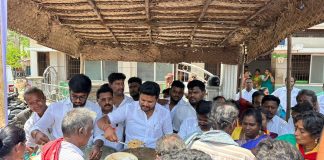 உலக பட்டினி தினத்தை முன்னிட்டு மாண்புமிகு அமைச்சர் உணவு வழங்குதல்!