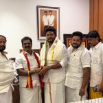 அஇஅதிமுக வடக்கு மாநகரச் செயலர் க. பாஸ்கர் அவர்களின் சகோதரரும் முன்னாள் 9A நத்தம்பண்ணை ஊராட்சி மன்ற தலைவரும் உலகப்புகழ் பெற்ற அலங்காநல்லூர் ஜல்லிக்கட்டுப் போட்டியில், முதல் பரிசைத் தட்டிச் சென்று புதுக்கோட்டை மாவட்டத்திற்குப் பெருமை சேர்த்த காளையின் உரிமையாளர் AVM பாபு அமைச்சர் பர்வேஸ் முன்னிலையில் தவெக வில் இணைந்தார்!