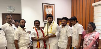 அஇஅதிமுக வடக்கு மாநகரச் செயலர் க. பாஸ்கர் அவர்களின் சகோதரரும் முன்னாள் 9A நத்தம்பண்ணை ஊராட்சி மன்ற தலைவரும் உலகப்புகழ் பெற்ற அலங்காநல்லூர் ஜல்லிக்கட்டுப் போட்டியில், முதல் பரிசைத் தட்டிச் சென்று புதுக்கோட்டை மாவட்டத்திற்குப் பெருமை சேர்த்த காளையின் உரிமையாளர் AVM பாபு அமைச்சர் பர்வேஸ் முன்னிலையில் தவெக வில் இணைந்தார்!