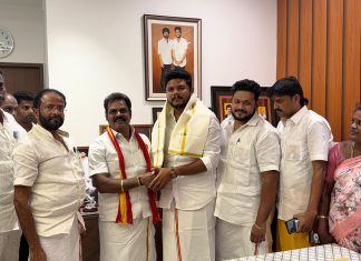 அஇஅதிமுக வடக்கு மாநகரச் செயலர் க. பாஸ்கர் அவர்களின் சகோதரரும் முன்னாள் 9A நத்தம்பண்ணை ஊராட்சி மன்ற தலைவரும் உலகப்புகழ் பெற்ற அலங்காநல்லூர் ஜல்லிக்கட்டுப் போட்டியில், முதல் பரிசைத் தட்டிச் சென்று புதுக்கோட்டை மாவட்டத்திற்குப் பெருமை சேர்த்த காளையின் உரிமையாளர் AVM பாபு அமைச்சர் பர்வேஸ் முன்னிலையில் தவெக வில் இணைந்தார்!