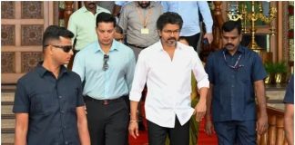பனையூரில் மெகா சம்பவம் ரெடி.. முதல்வர் விஜய்யின் பிறந்தநாளில் தவெகவில் இணையும் மாஜி அமைச்சர்கள்!