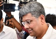 எவ்வித ஆதாரமுமின்றி அவதூறான மற்றும் பொய்யான குற்றச்சாட்டுகளைக் கூறியதாக அமைச்சர்கள் ஆதவ் அர்ஜுனா மற்றும் நிர்மல் குமார் ஆகிய இருவருக்கும் அதிரடியாக வழக்கறிஞர் நோட்டீஸ் அனுப்பியுள்ளார் சபரீசன்!