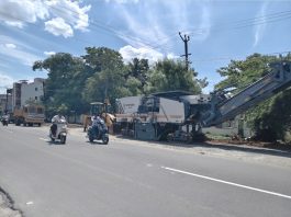 ஆமை வேகத்தில் புதுக்கோட்டை பழைய பேருந்து நிலையம் முதல் டிவிஎஸ் கார்னர் வரை சாலை விரிவாக்க பணி! விரைந்து முடிக்க வேண்டும் என பொதுமக்கள் கோரிக்கை விடுத்து உள்ளனர்