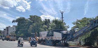 ஆமை வேகத்தில் புதுக்கோட்டை பழைய பேருந்து நிலையம் முதல் டிவிஎஸ் கார்னர் வரை சாலை விரிவாக்க பணி! விரைந்து முடிக்க வேண்டும் என பொதுமக்கள் கோரிக்கை விடுத்து உள்ளனர்