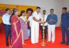 புதுக்கோட்டை அரசு மருத்துவக் கல்லூரி மருத்துவமனை வளாக கூட்ட அரங்கில் மாவட்ட நல வாழ்வு சங்கத்தின் மூலம் புதிதாக நியமனம் செய்யப்பட்டுள்ள ஒப்பந்த செவிலியர்களுக்கான செயல்திறன் மேம்பாட்டு பயிற்சியினை அமைச்சர் முகமது பர்வேஸ் தொடங்கி வைத்து புதிதாக நியமனம் செய்யப்பட்டுள்ள ஒப்பந்த செவிலியர்களுக்கான செயல்திறன் பயிற்சி கையேட்டினை வெளியிட்டார்!